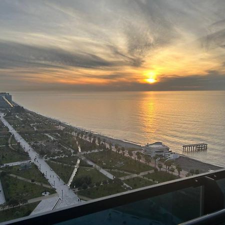 Студия С Потрясающим Видом На Море В Orbi Beach Tower Batoemi Buitenkant foto